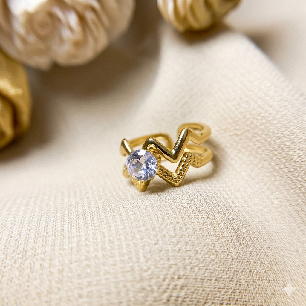 Tressure diamond ring