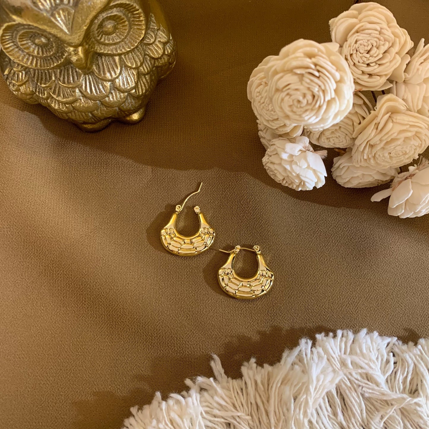 Eternal glow earing