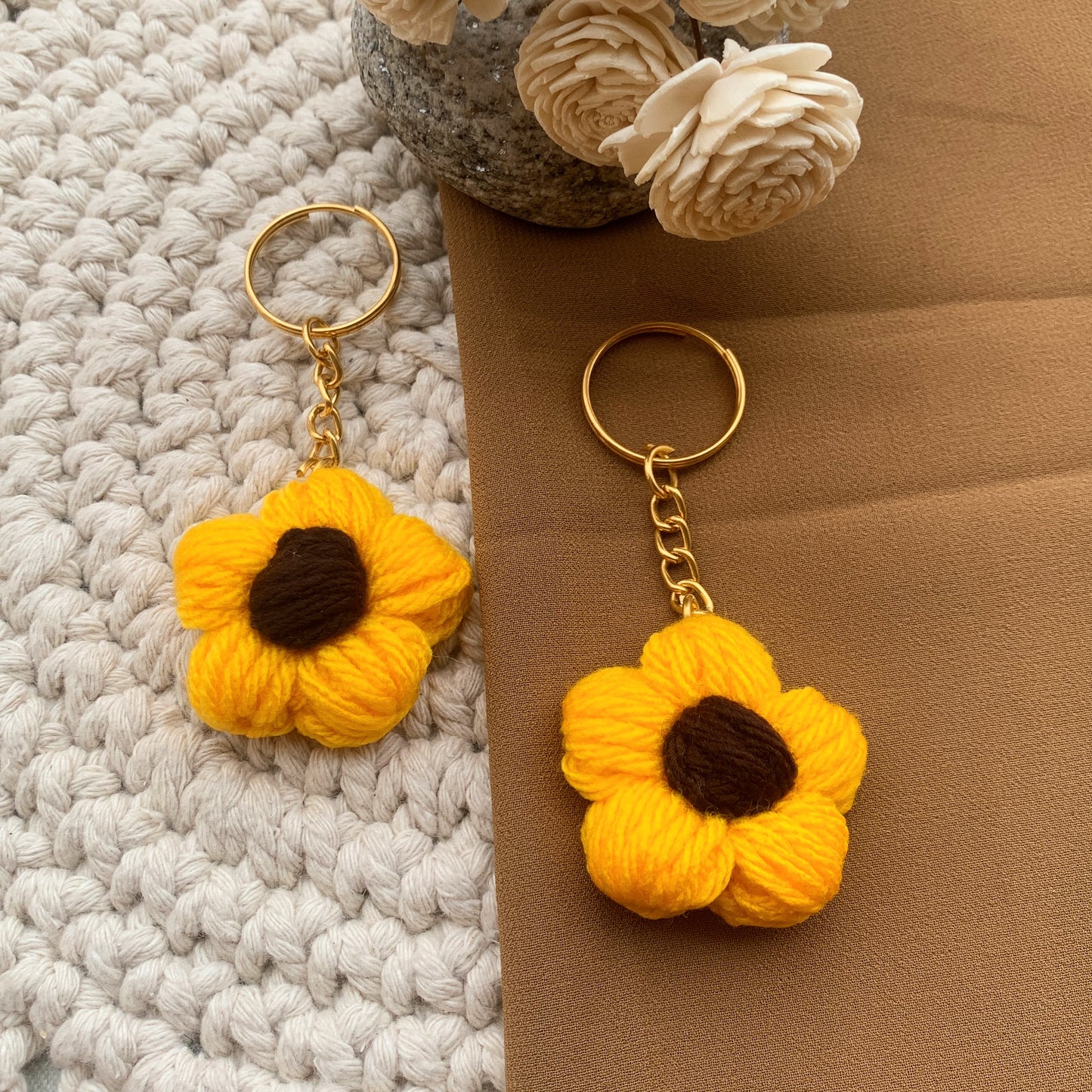 Daisy chrochet charm (multipurpose)