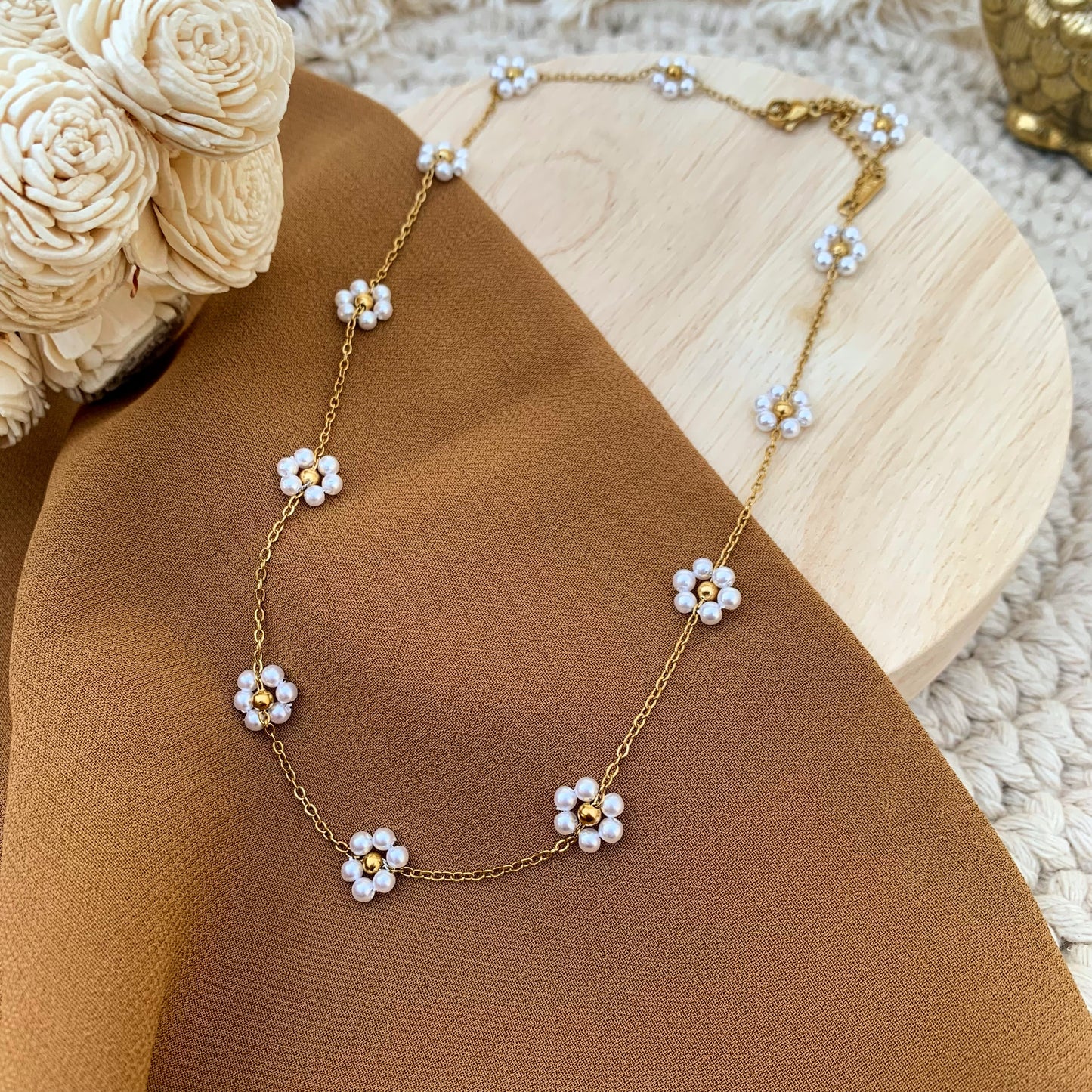 Pretty Daisy necklace