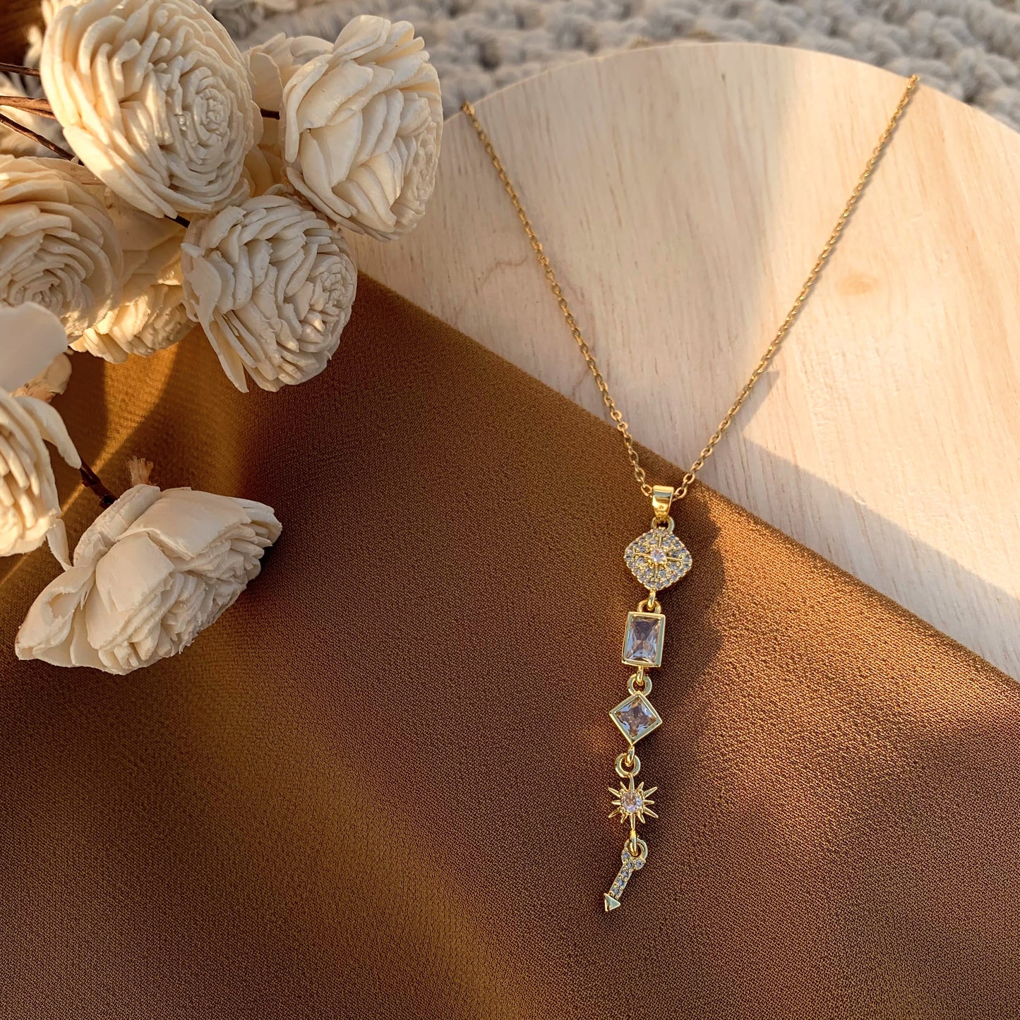 Elegant long crystal pendant necklace
