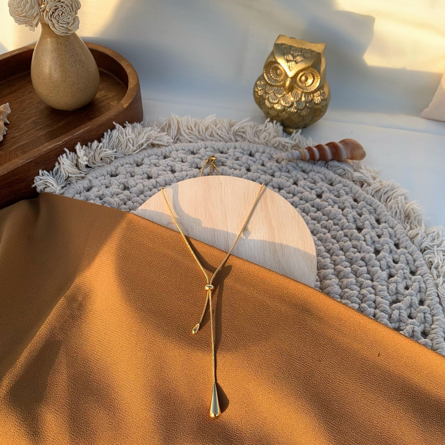 Drop shape adjustable necklace
