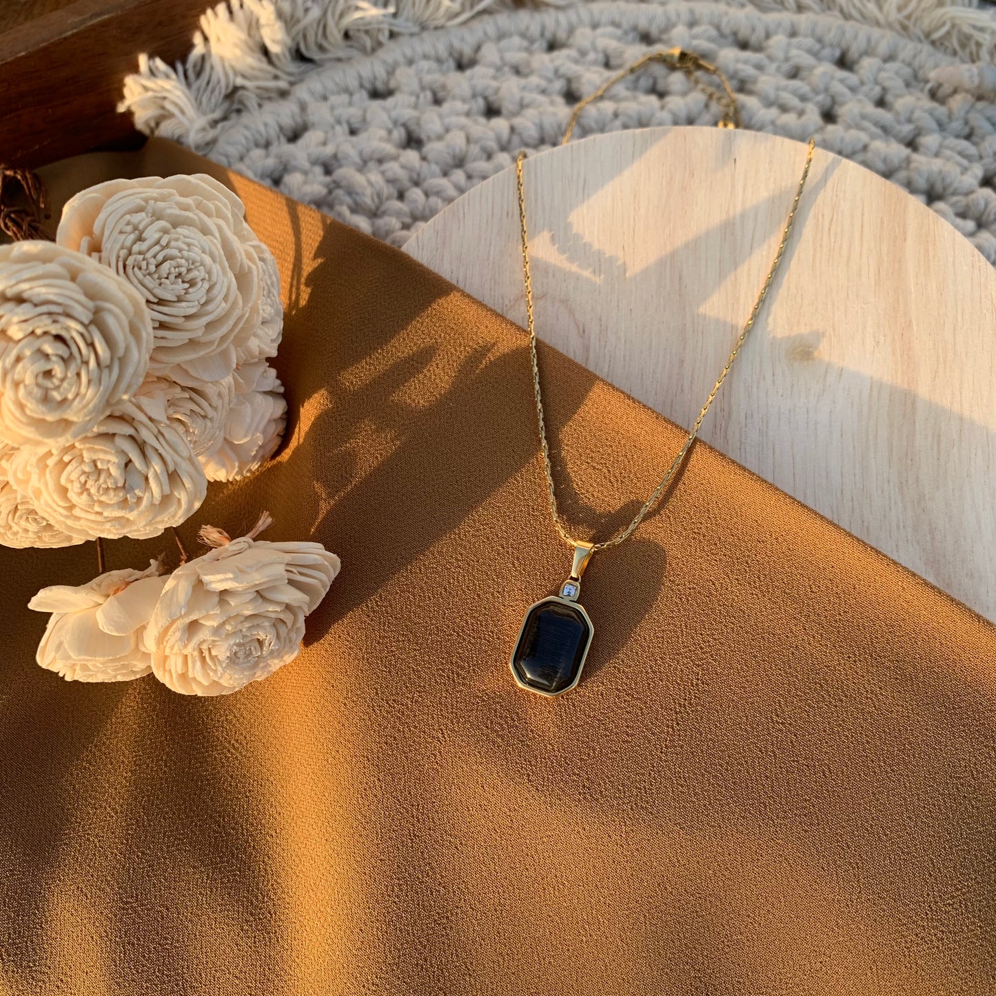 Bold black chain pendant