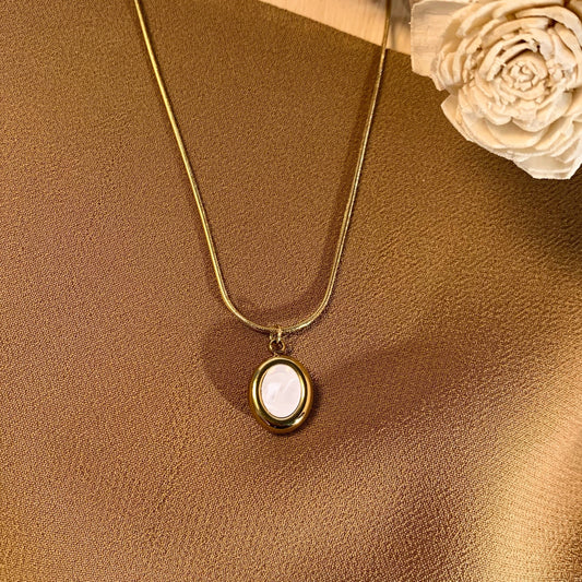Mother Of Pearl Oval Chain Pendant