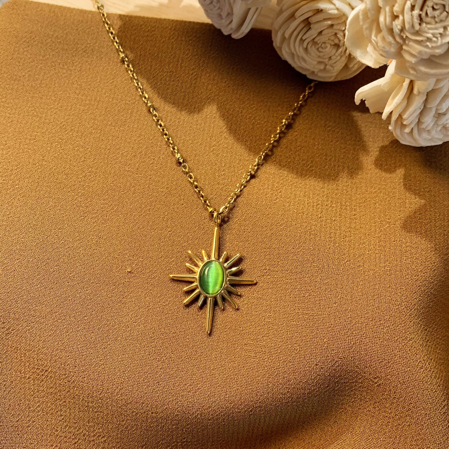 Sunray jade green chain pendant