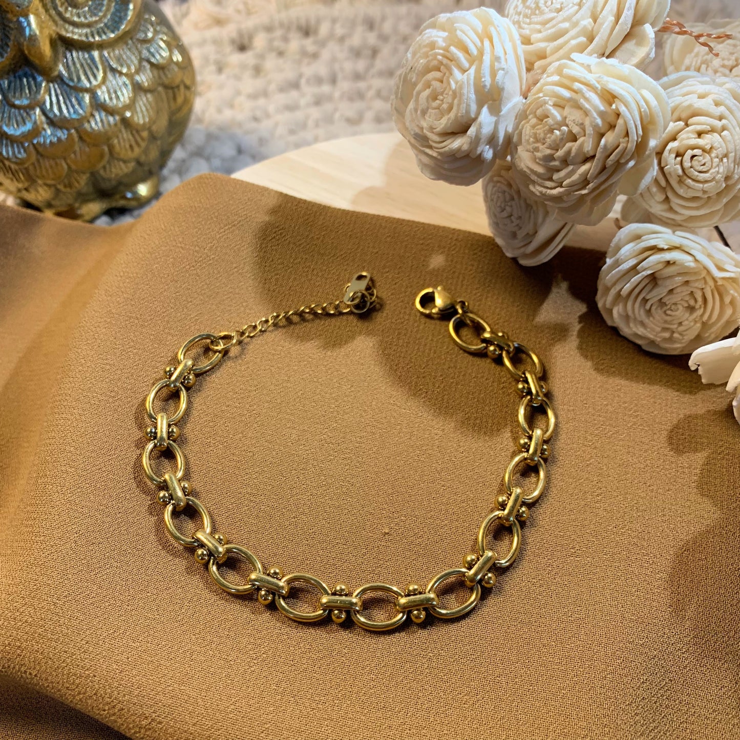 The subtle glow bracelet