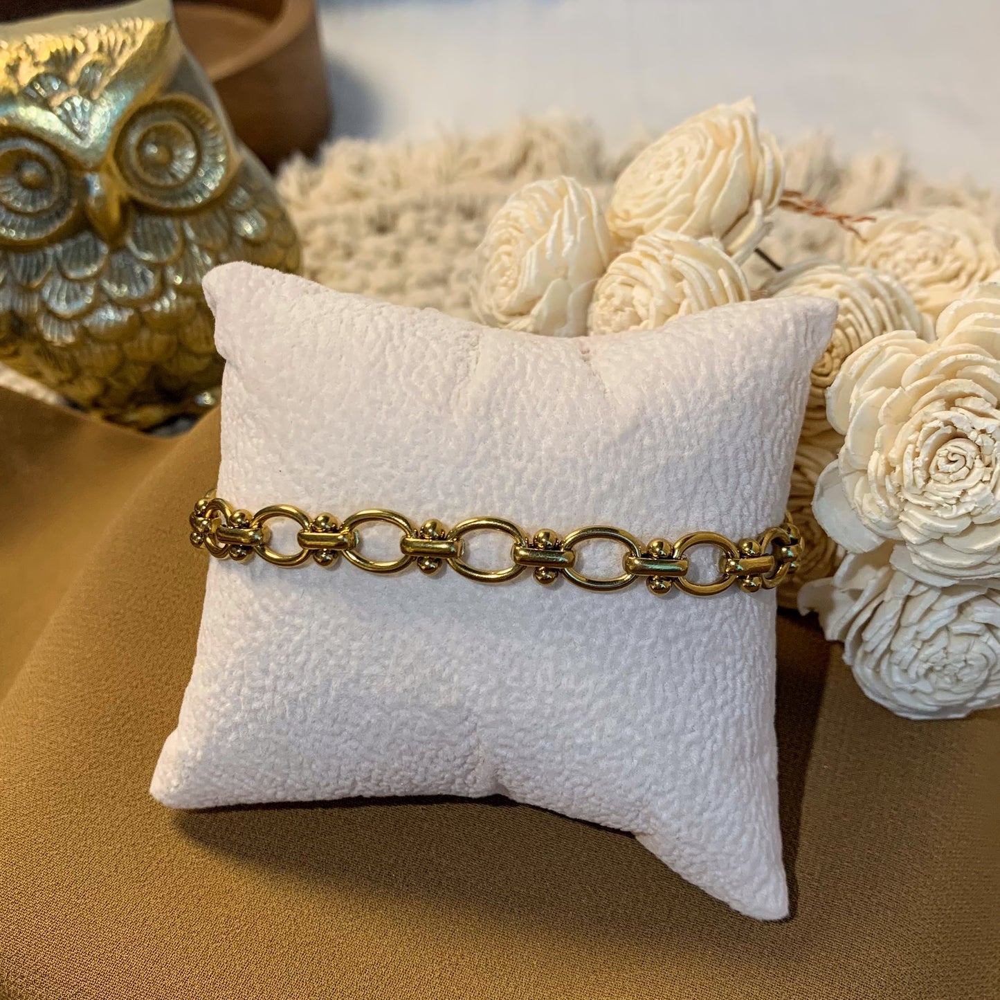 The subtle glow bracelet