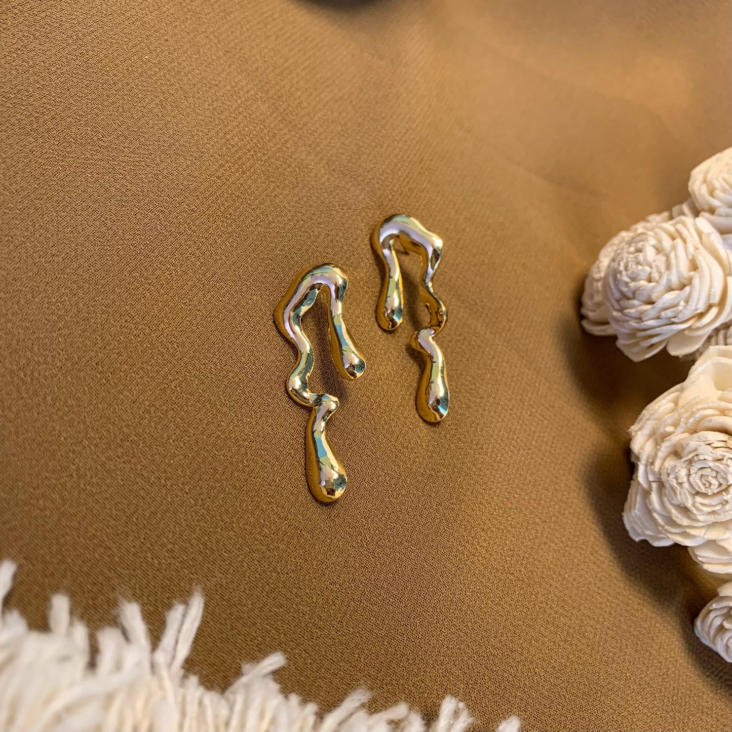 Molten drop earings