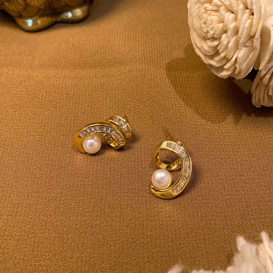 Juliet pearl & diamond earings