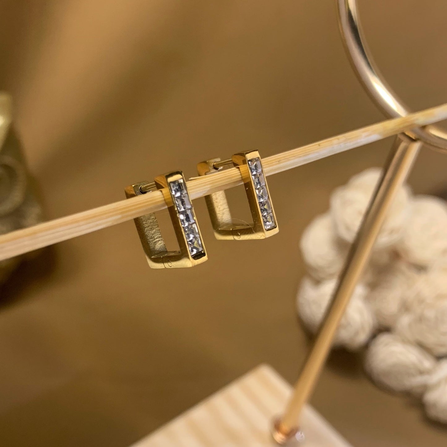 Bella diamond touch earing