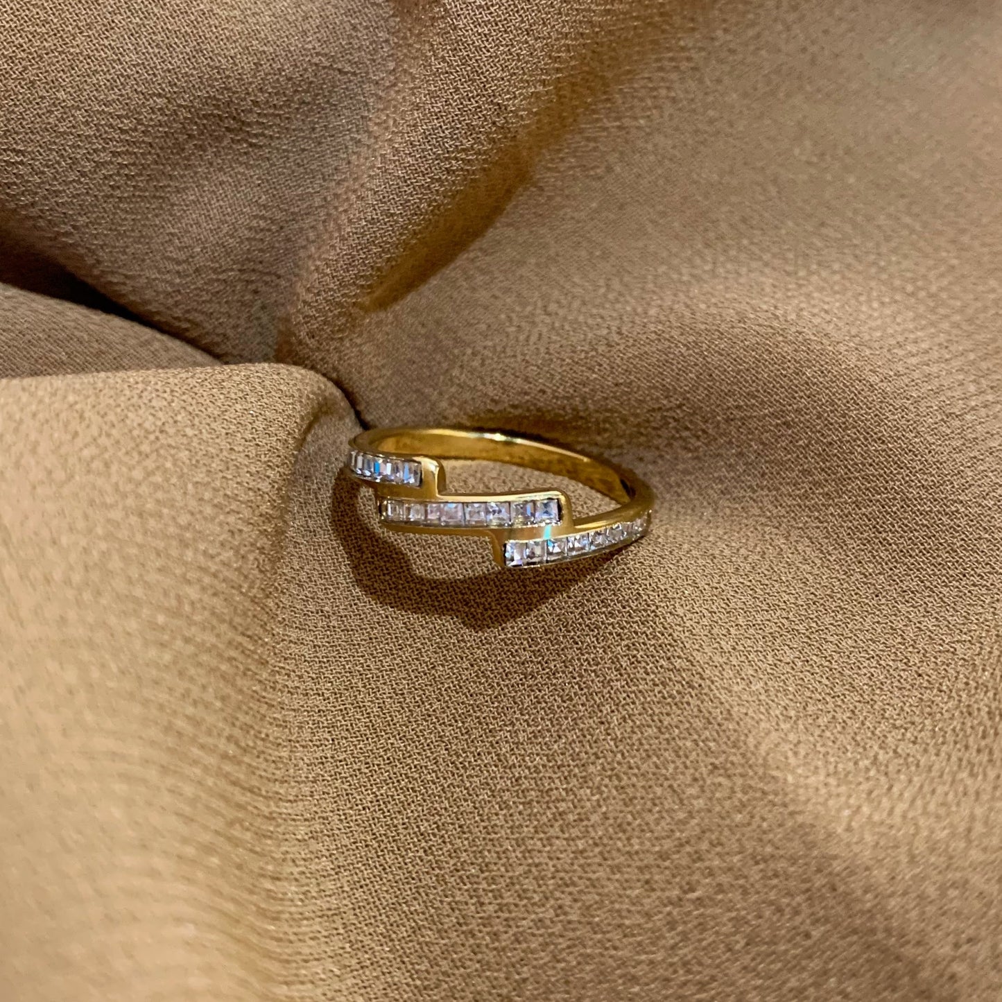 Premium diamond ring