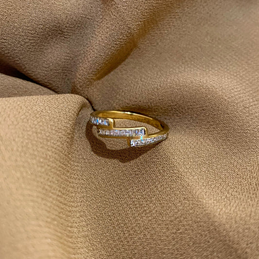 Premium diamond ring