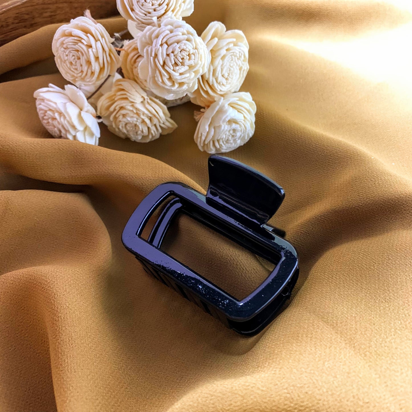 Black dawn hair claw