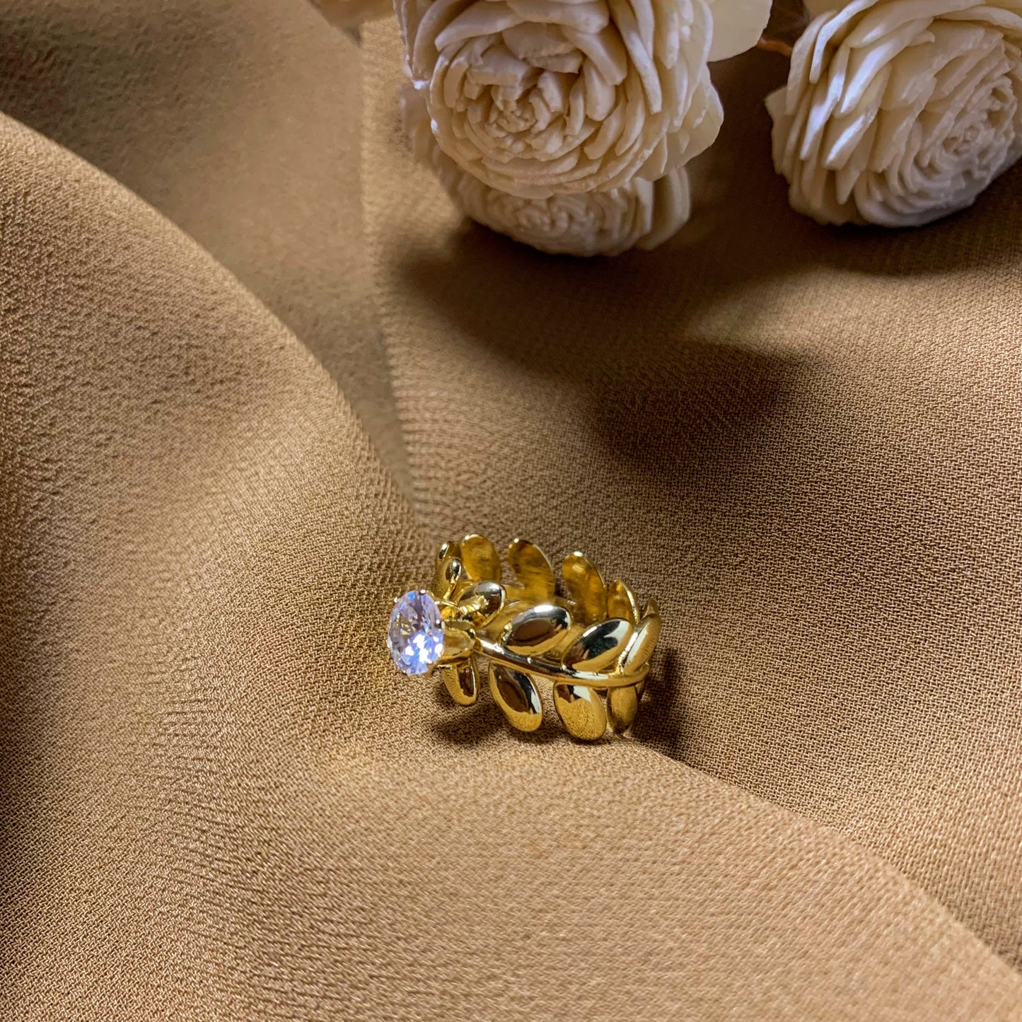 Petal diamond ring
