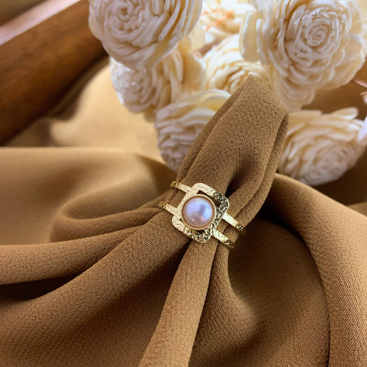 Pearl bliss ring