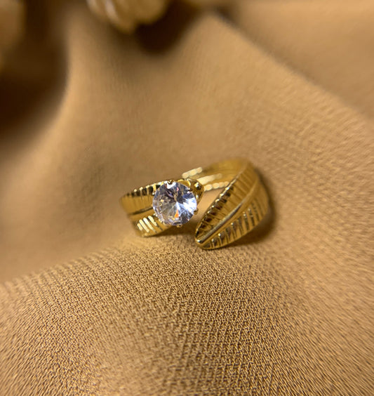 Bloom diamond ring