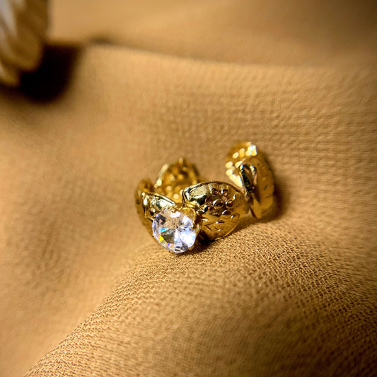 Poise diamond ring