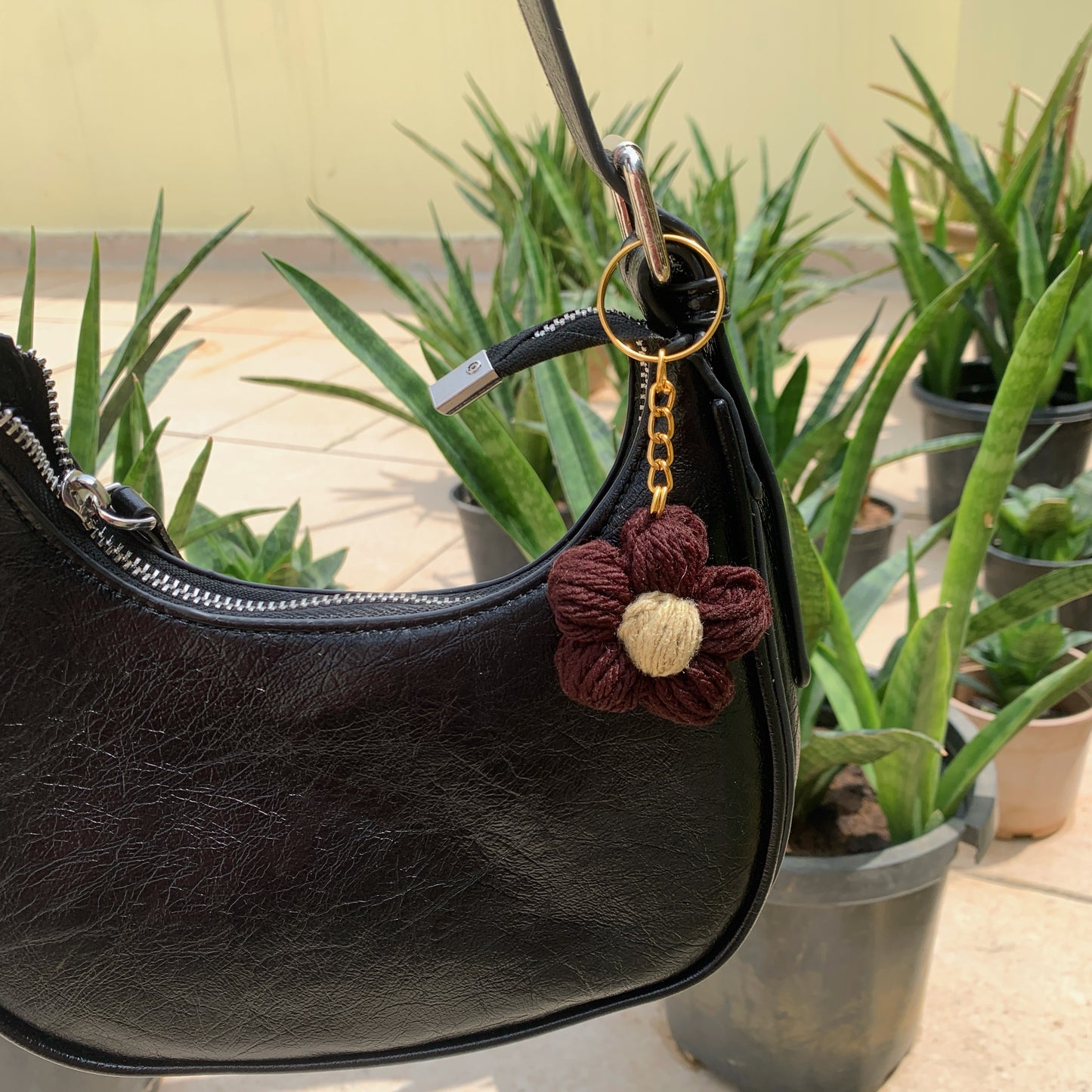 Daisy chrochet charm (multipurpose)